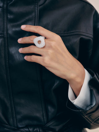 White Echo Ring