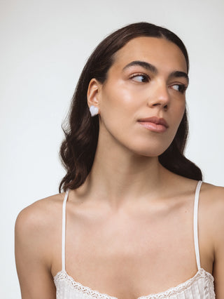 White Kardia Earrings